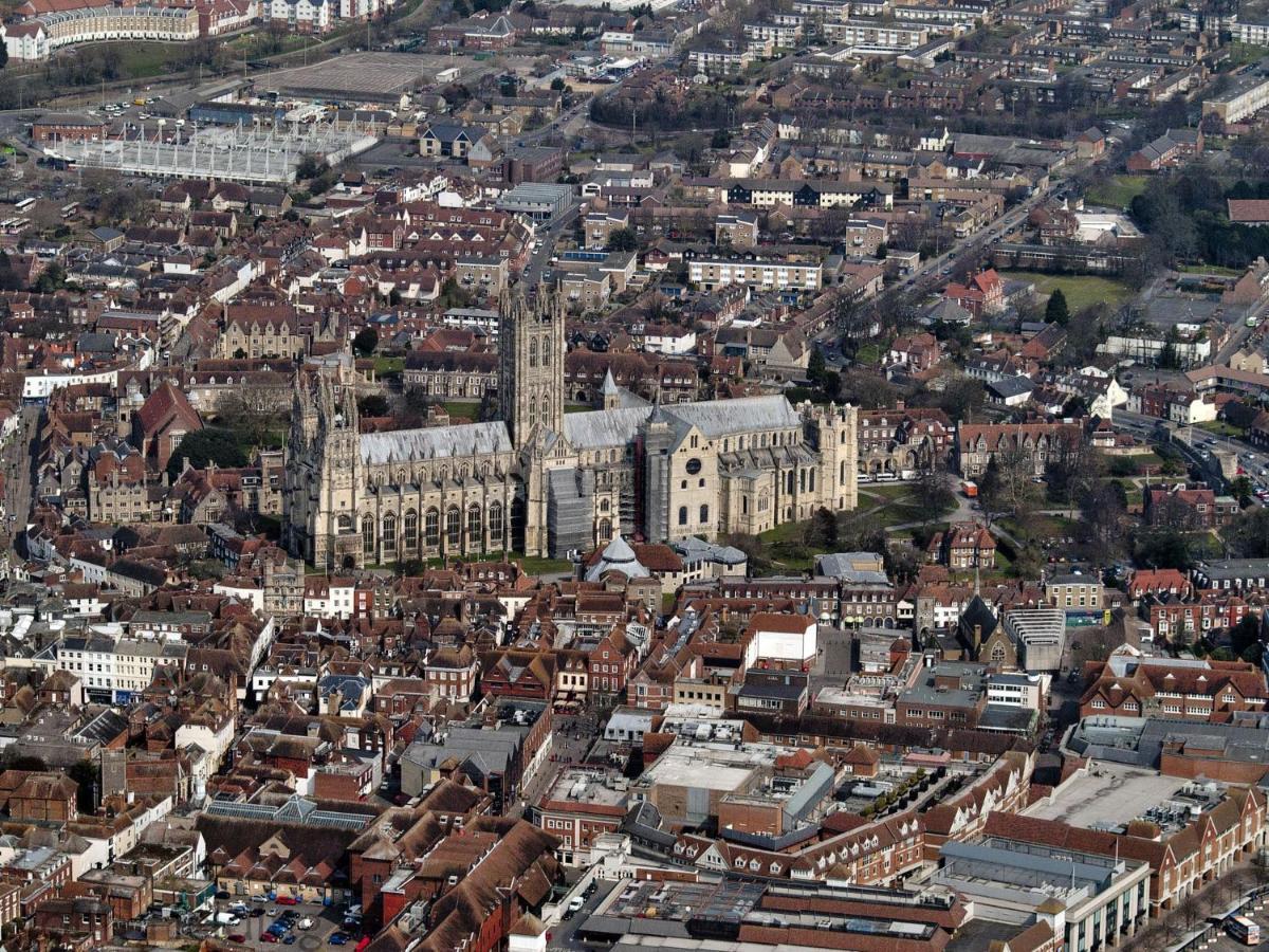 Canterbury Accommodations With Free Car Park Onsite And High Speed Wifi Extérieur photo