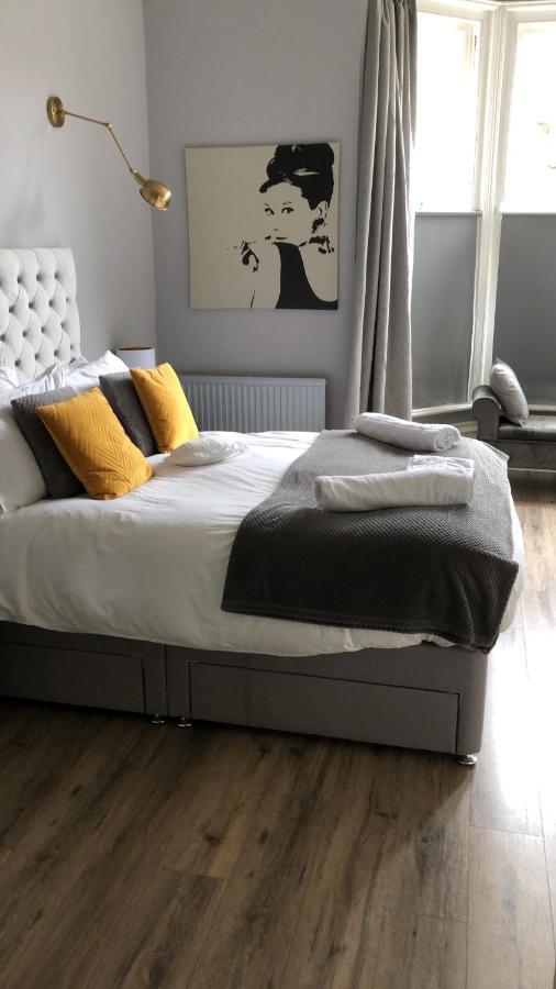 Canterbury Accommodations With Free Car Park Onsite And High Speed Wifi Extérieur photo