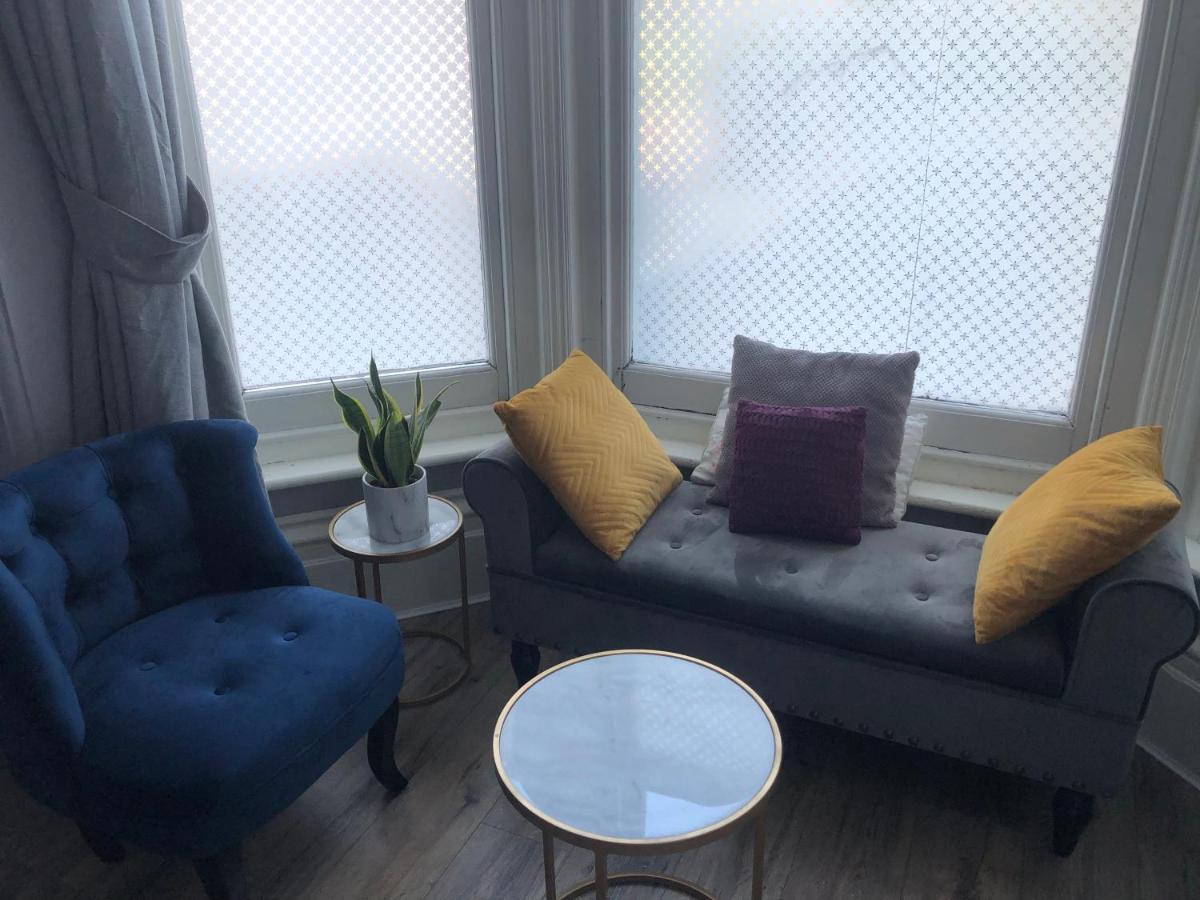 Canterbury Accommodations With Free Car Park Onsite And High Speed Wifi Extérieur photo