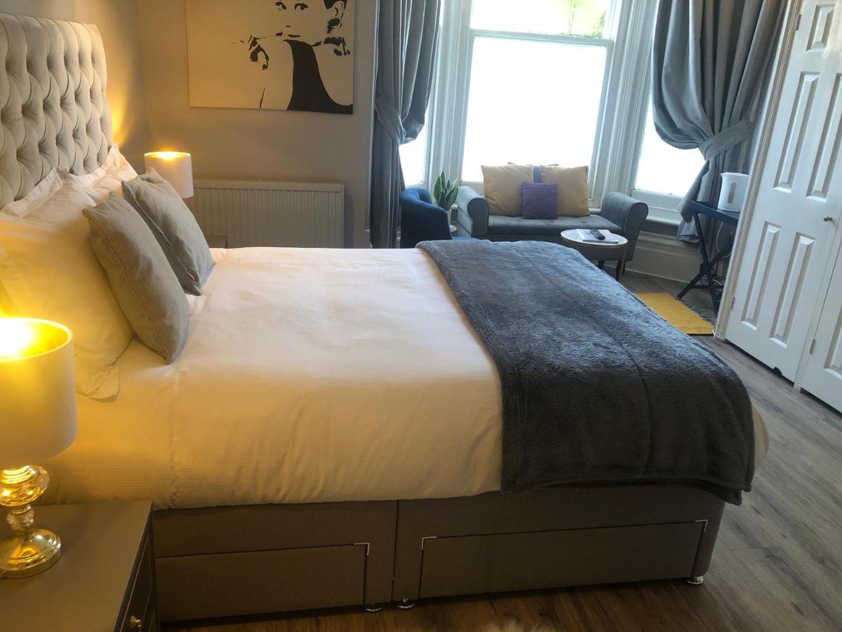 Canterbury Accommodations With Free Car Park Onsite And High Speed Wifi Extérieur photo