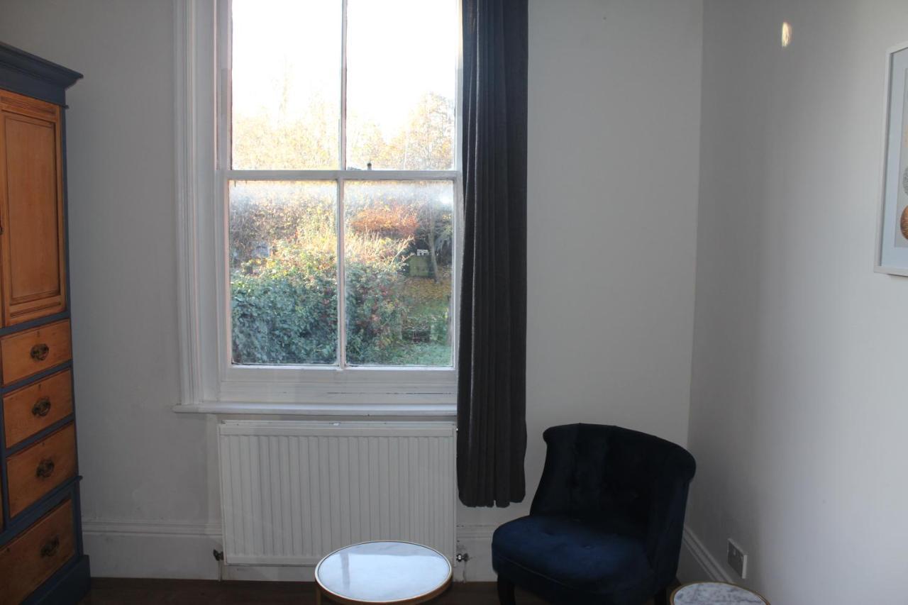 Canterbury Accommodations With Free Car Park Onsite And High Speed Wifi Extérieur photo