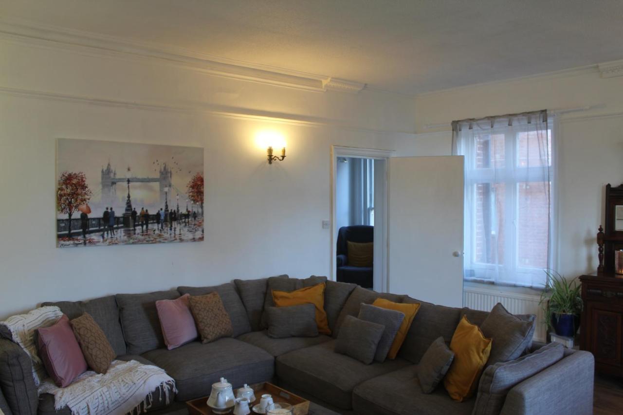 Canterbury Accommodations With Free Car Park Onsite And High Speed Wifi Extérieur photo
