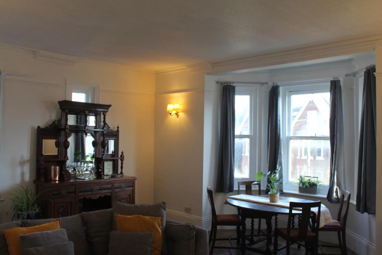 Canterbury Accommodations With Free Car Park Onsite And High Speed Wifi Extérieur photo