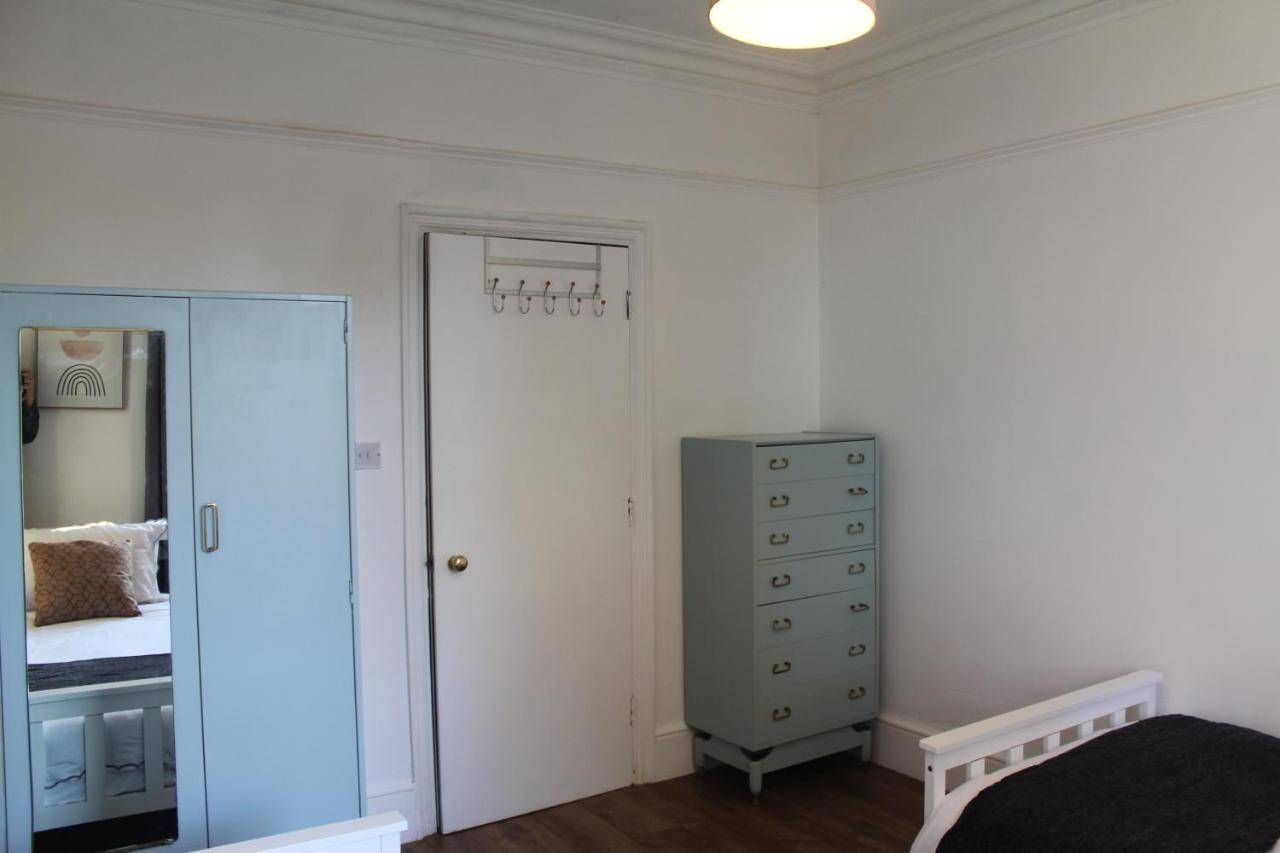 Canterbury Accommodations With Free Car Park Onsite And High Speed Wifi Extérieur photo