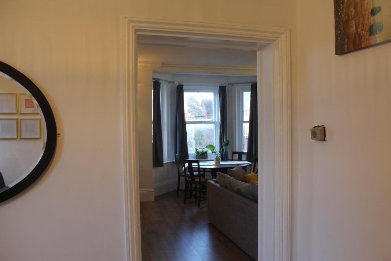 Canterbury Accommodations With Free Car Park Onsite And High Speed Wifi Extérieur photo