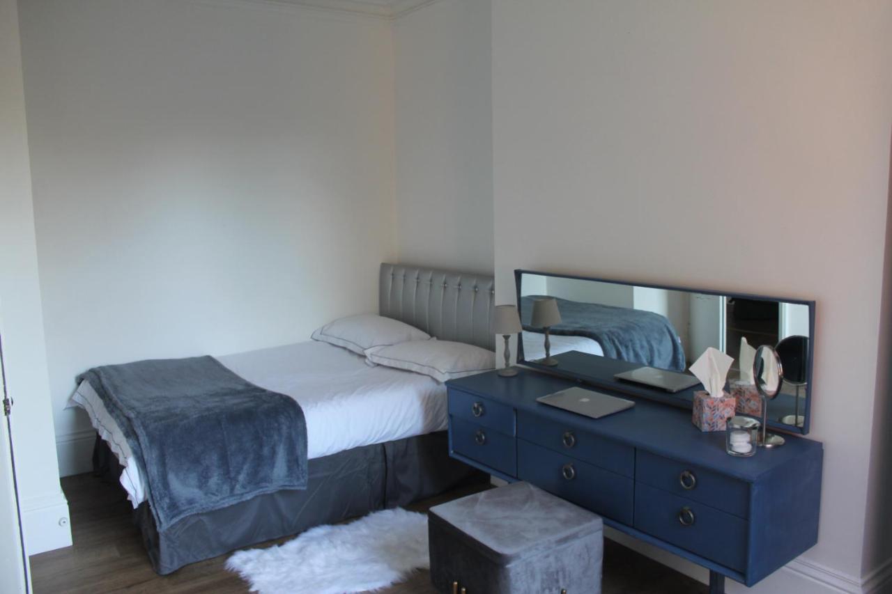 Canterbury Accommodations With Free Car Park Onsite And High Speed Wifi Extérieur photo