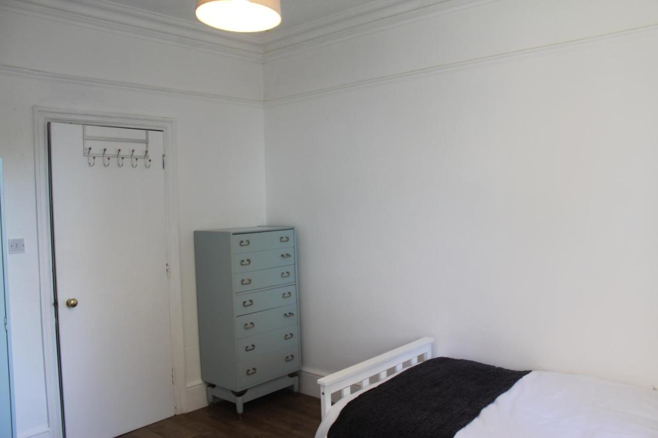 Canterbury Accommodations With Free Car Park Onsite And High Speed Wifi Extérieur photo