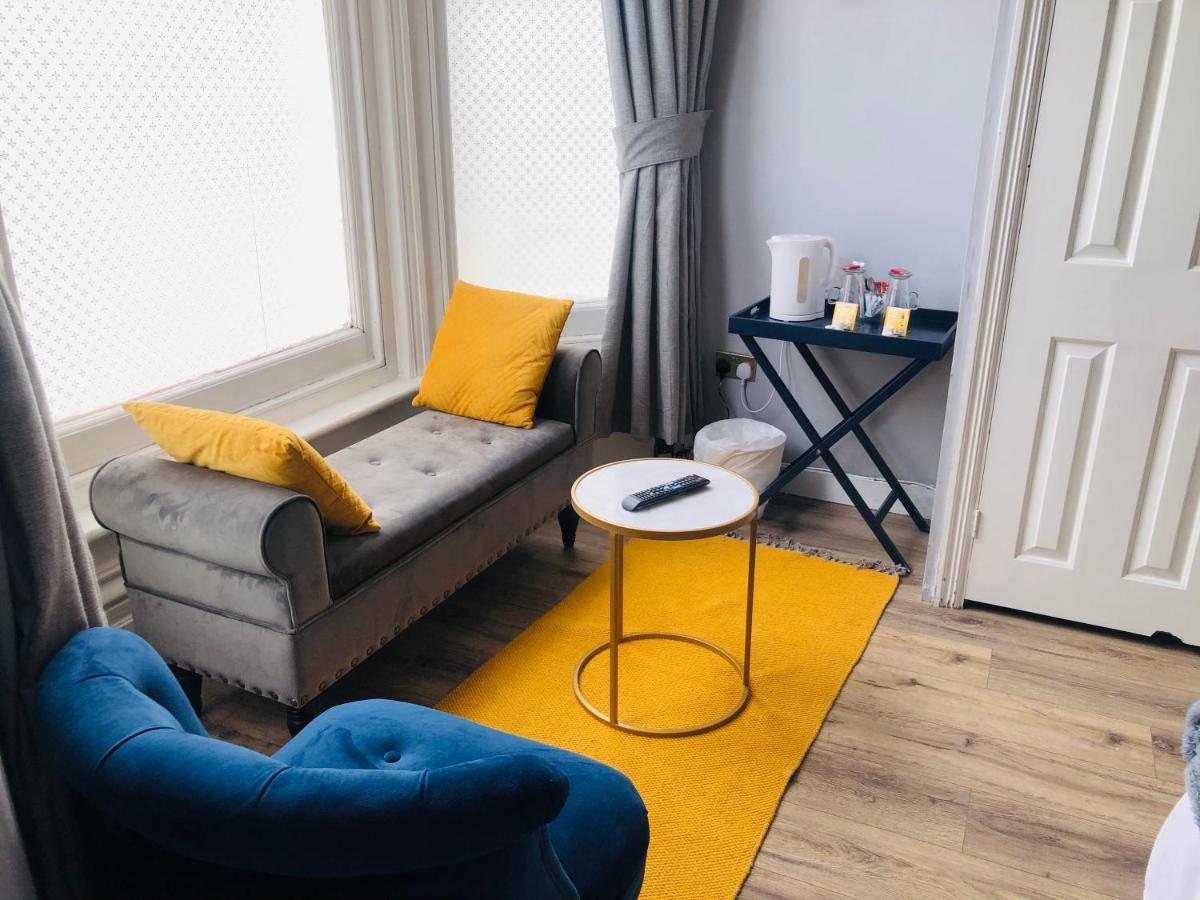 Canterbury Accommodations With Free Car Park Onsite And High Speed Wifi Extérieur photo