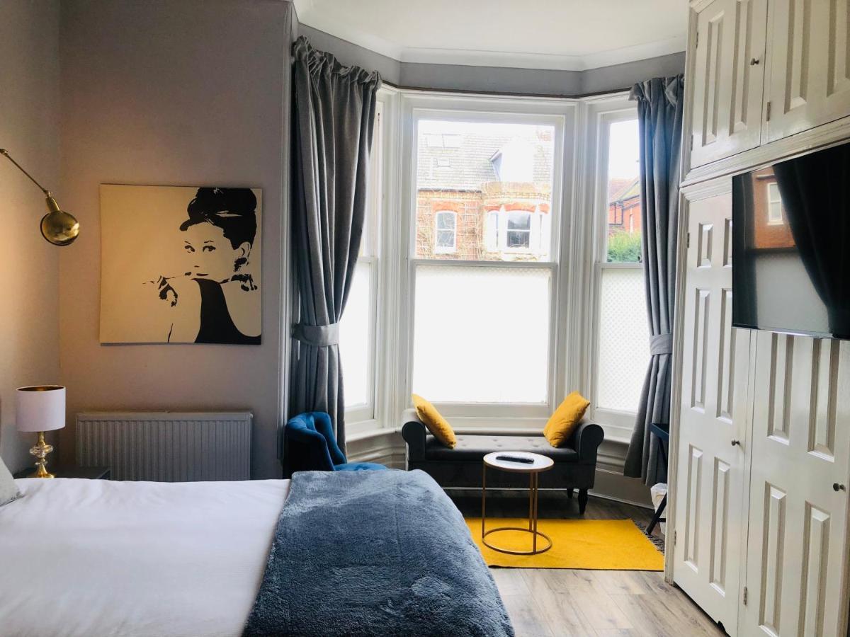 Canterbury Accommodations With Free Car Park Onsite And High Speed Wifi Extérieur photo